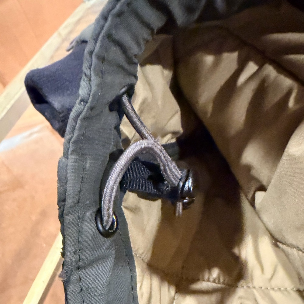 **Limited Series** Filson Men's Quilted Bomber Jacket - Army Green - Men’s Large - Picture 5 of 9